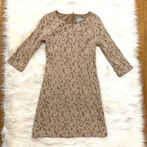 Skies Are Blue Beige Gold Lace Dress w 3/4 Sleeves